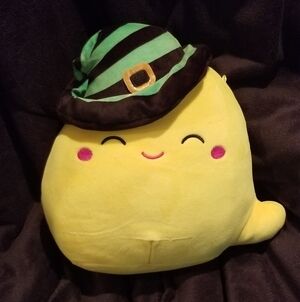 Squishmallows Plush Stuffed Animal Miss Chatty NWT.